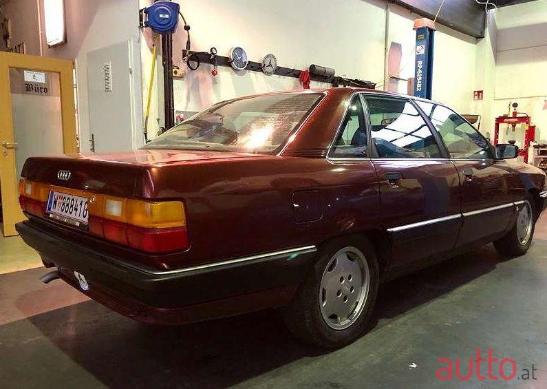 1989' Audi 100 photo #2