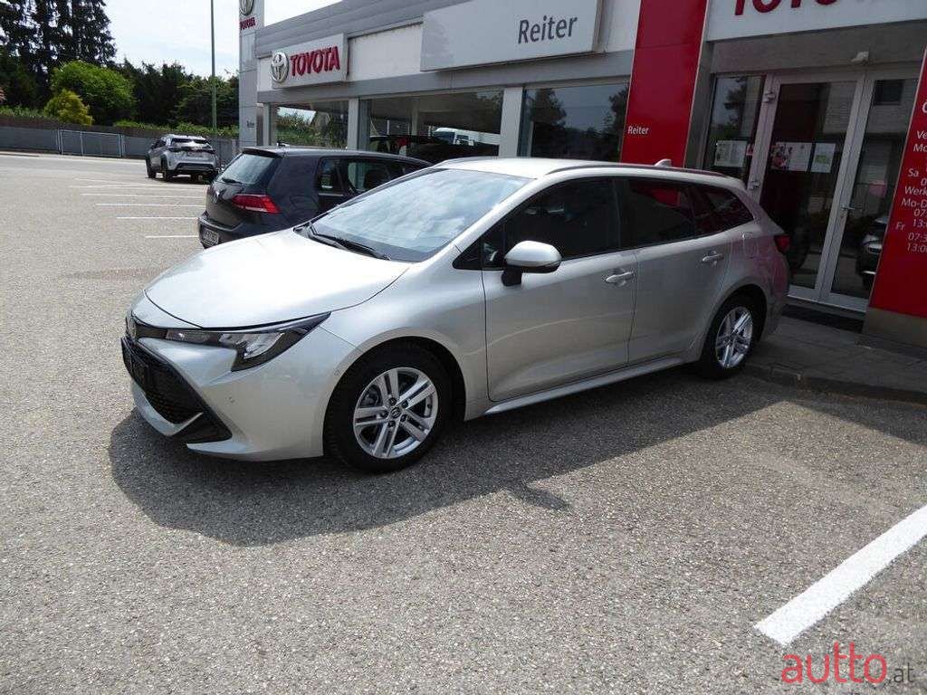 2020' Toyota Corolla photo #2