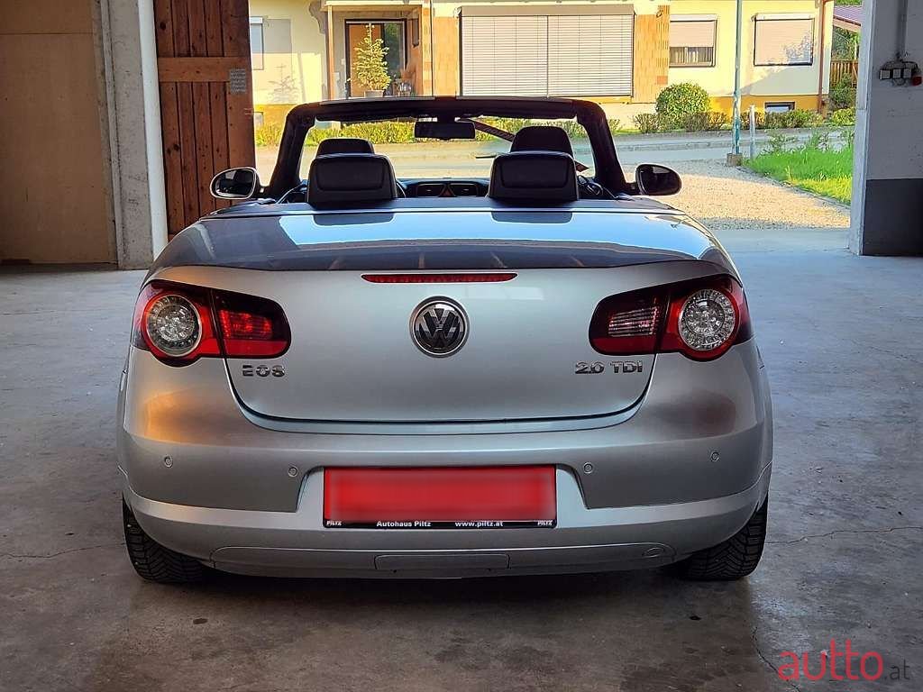 2009' Volkswagen Eos photo #3