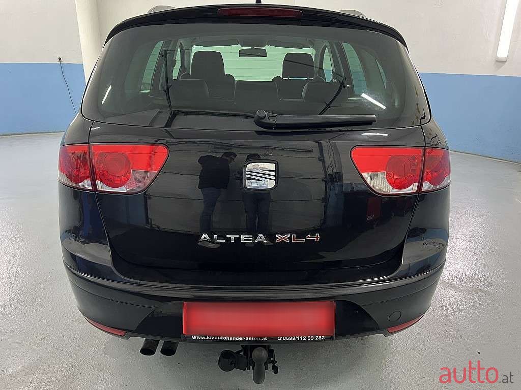 2010' SEAT Altea XL photo #4
