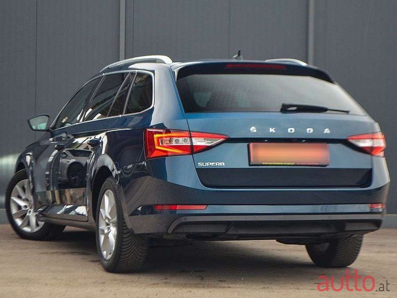 2020' Skoda Superb photo #3