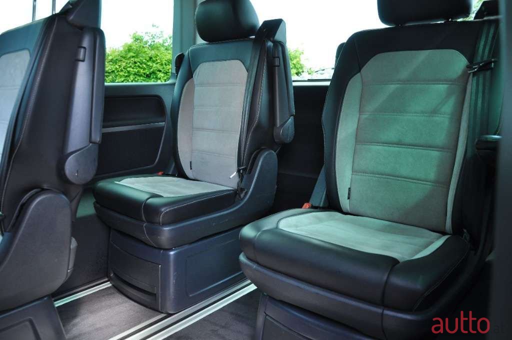 2015' Volkswagen T6 photo #3