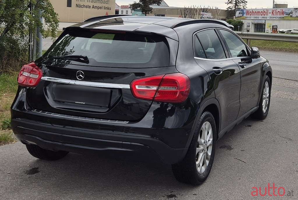 2014' Mercedes-Benz Gla-Klasse photo #4