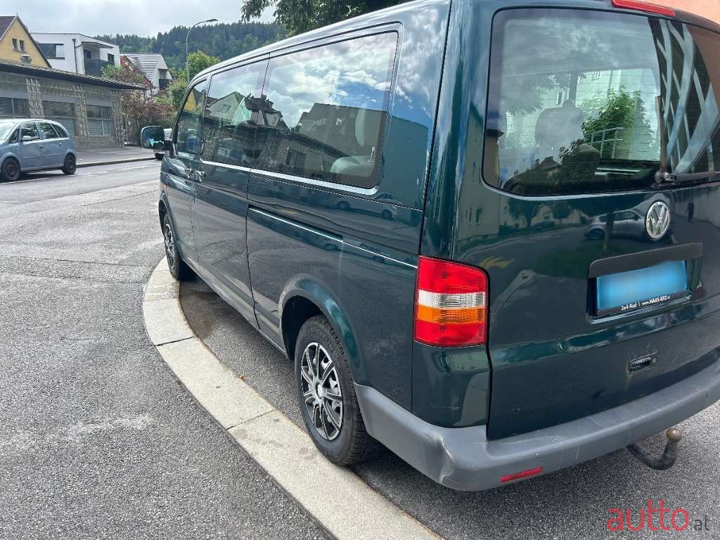 2006' Volkswagen T5 photo #3