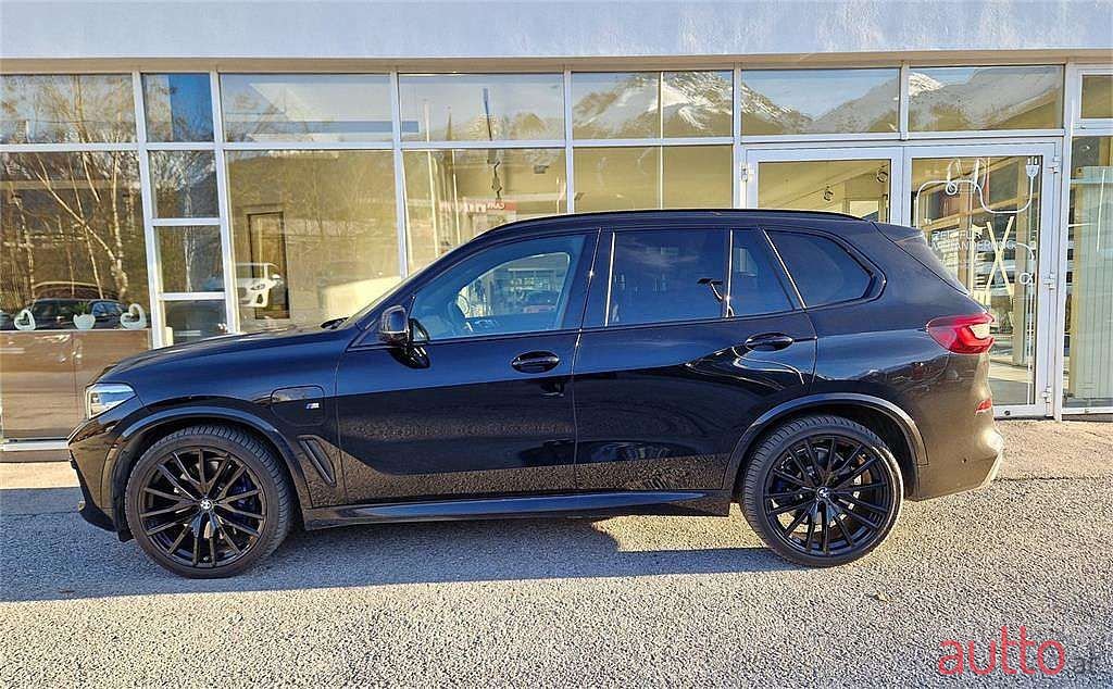 2020' BMW X5 photo #2