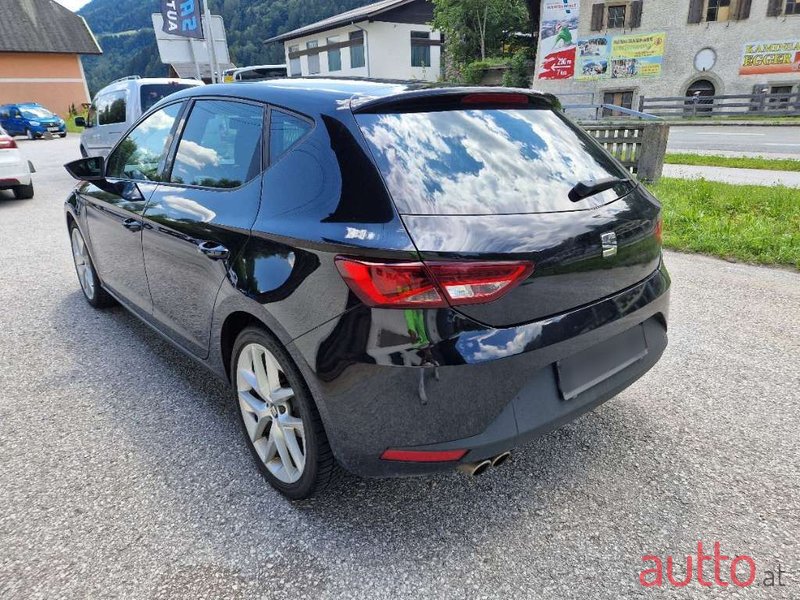 2013' SEAT Leon photo #6