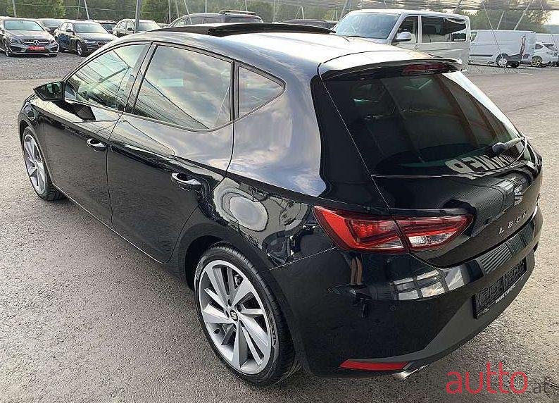2015' SEAT Leon photo #1