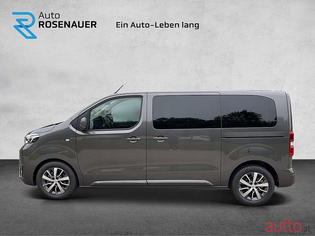 2022' Toyota ProAce photo #6