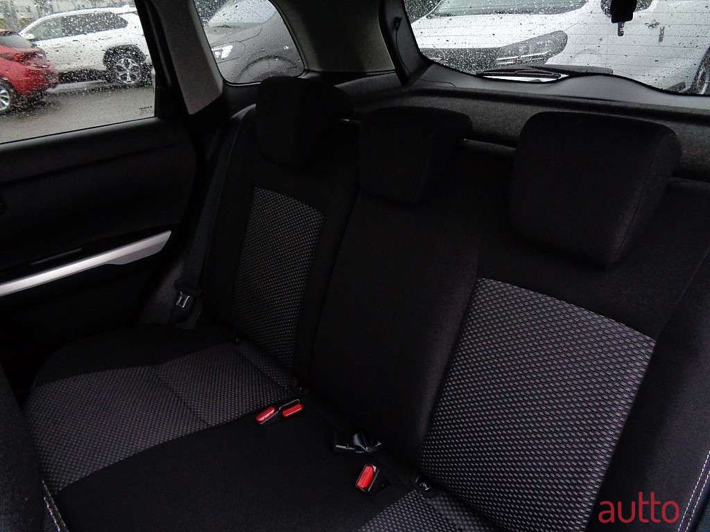 2018' Suzuki Vitara photo #6