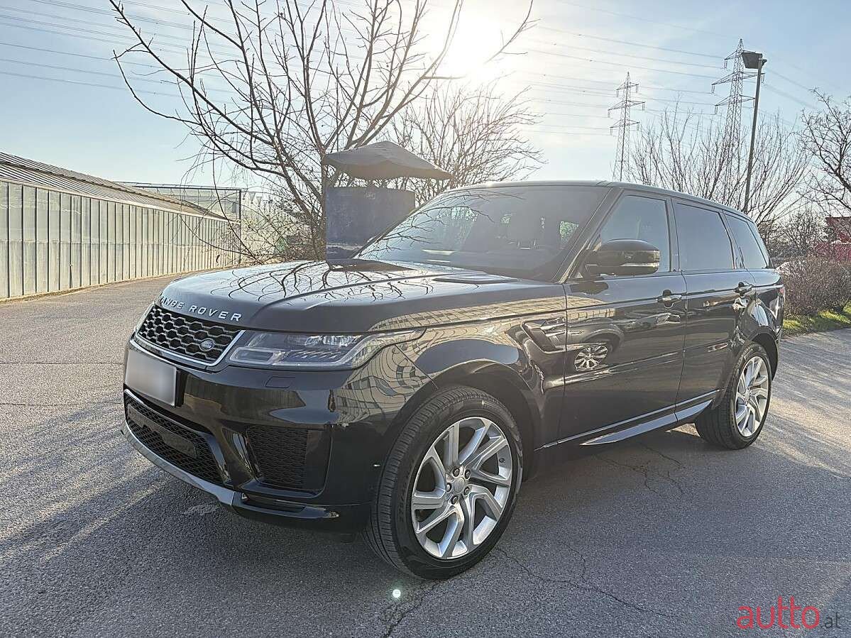 2020' Land Rover Range Rover Sport photo #3