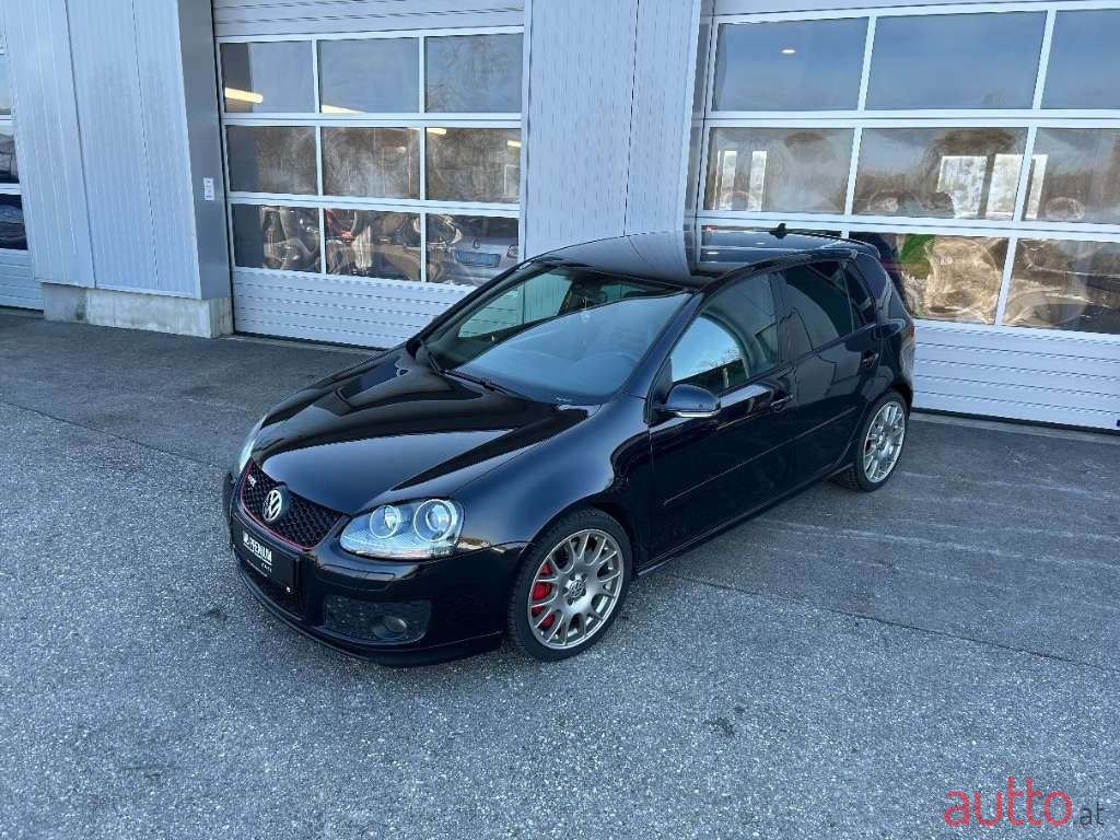 2007' Volkswagen Golf photo #1