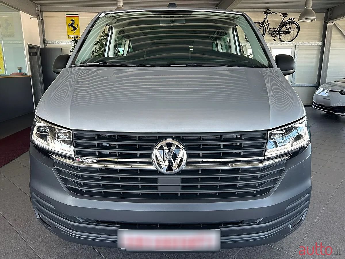 2022' Volkswagen T6 photo #2