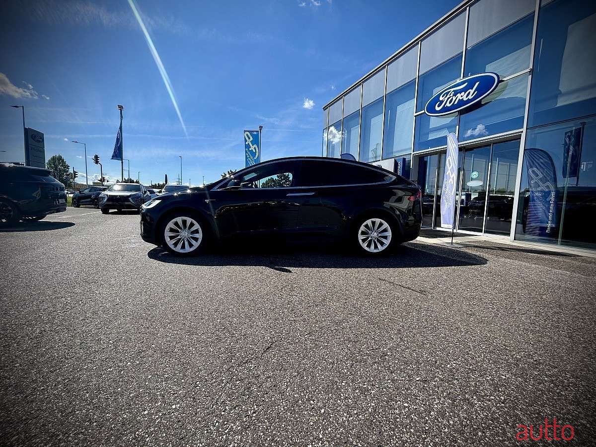 2020' Tesla Model X photo #3