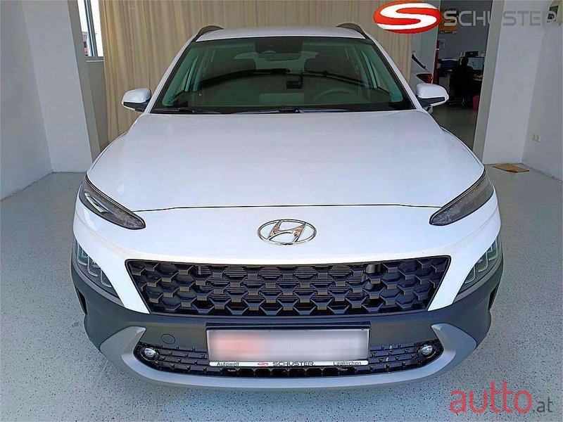 2023' Hyundai Kona photo #2