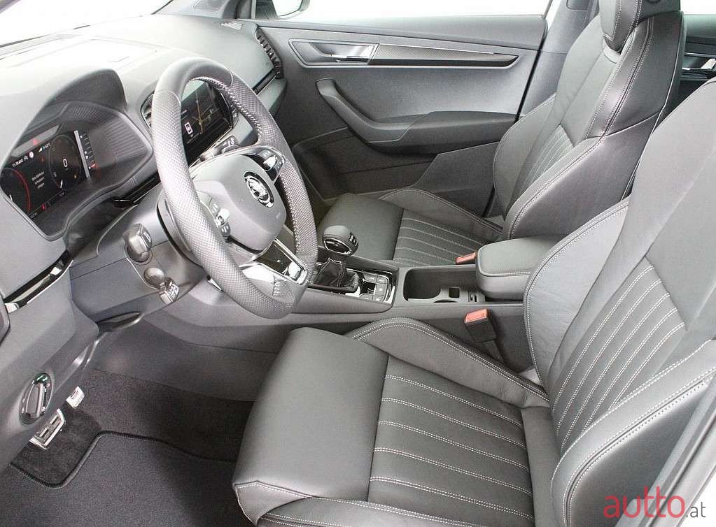2023' Skoda Karoq photo #3