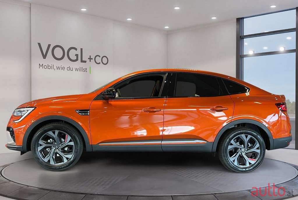 2022' Renault Arkana photo #2