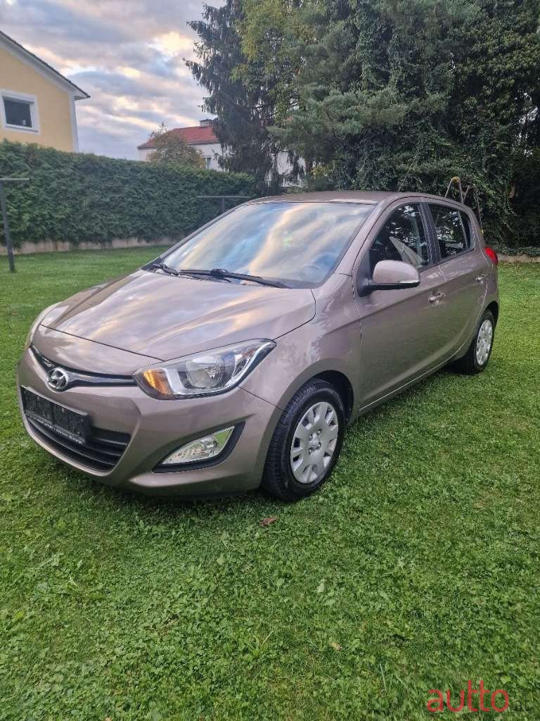 2013' Hyundai i20 photo #1