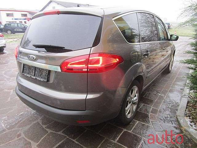 2014' Ford S-Max photo #3