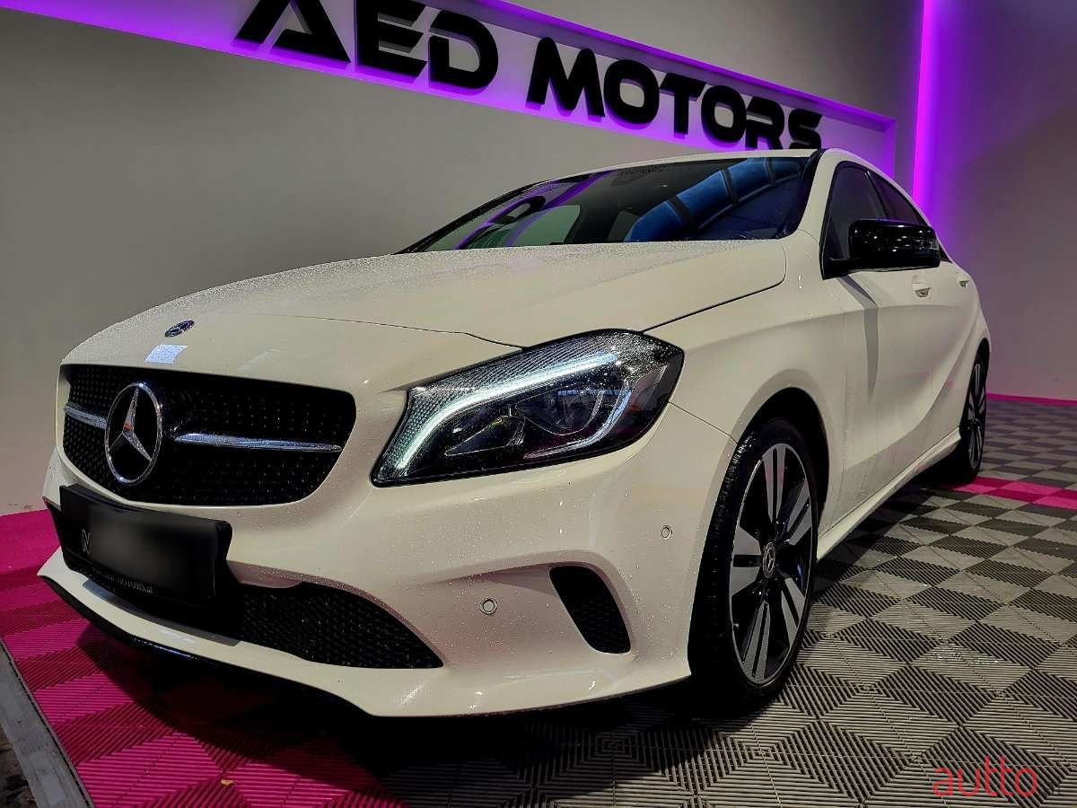 2017' Mercedes-Benz A-Klasse photo #1