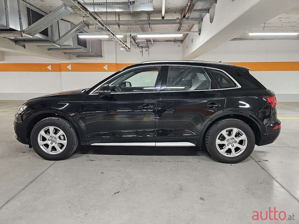 2018' Audi Q5 photo #5