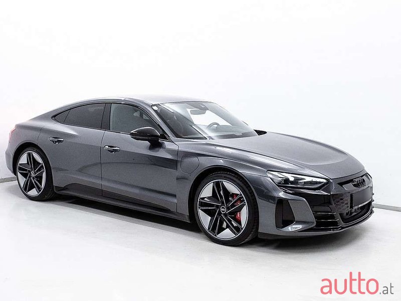 2021' Audi e-tron GT photo #4
