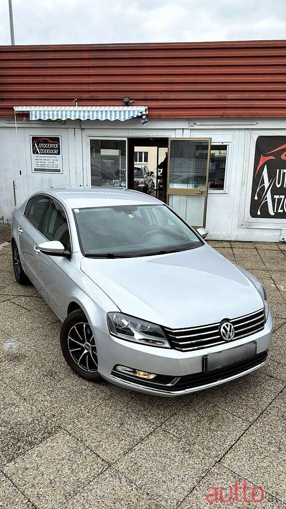 2014' Volkswagen Passat photo #1