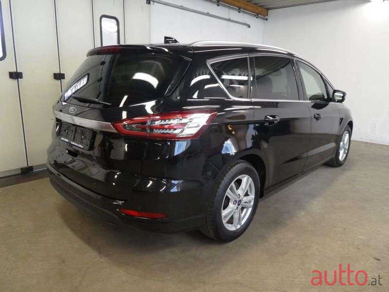 2022' Ford S-Max photo #4