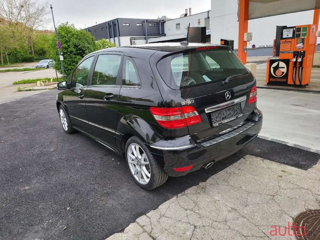 2011' Mercedes-Benz B-Klasse photo #4