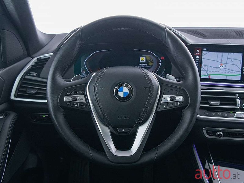 2021' BMW X5 photo #6