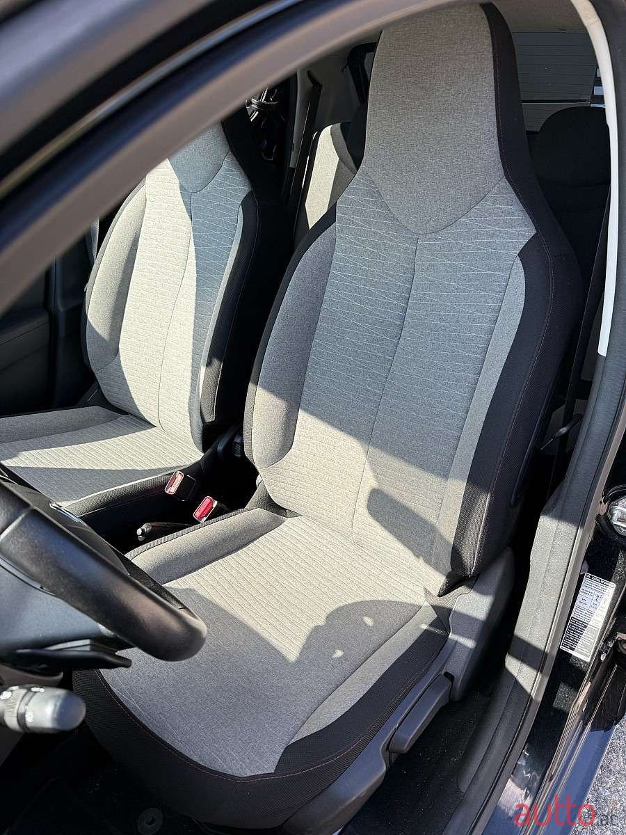 2018' Citroen C1 photo #4