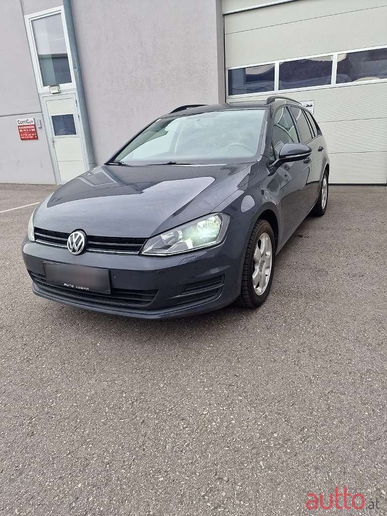 2015' Volkswagen Golf photo #3