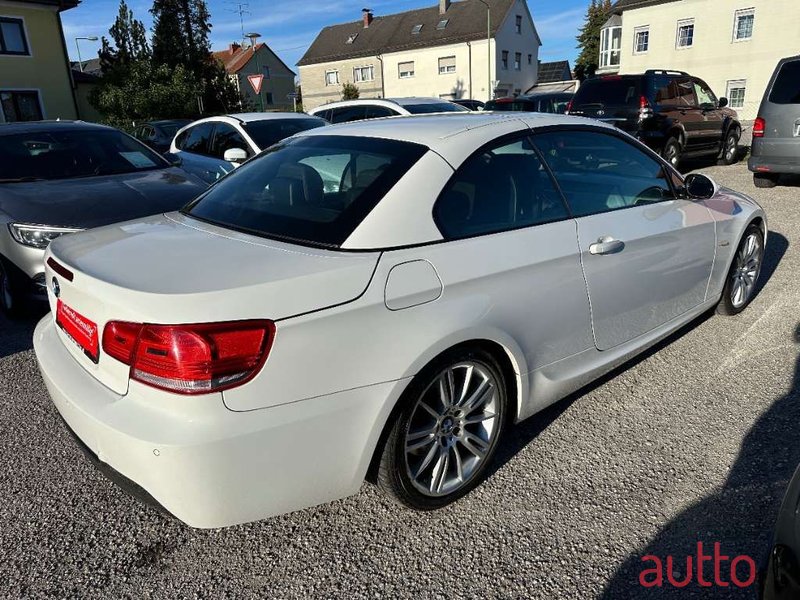 2010' BMW 3Er-Reihe photo #4