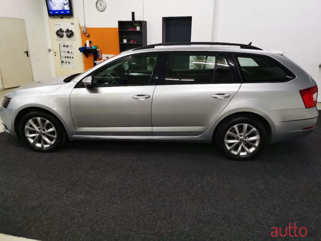 2018' Skoda Octavia photo #3