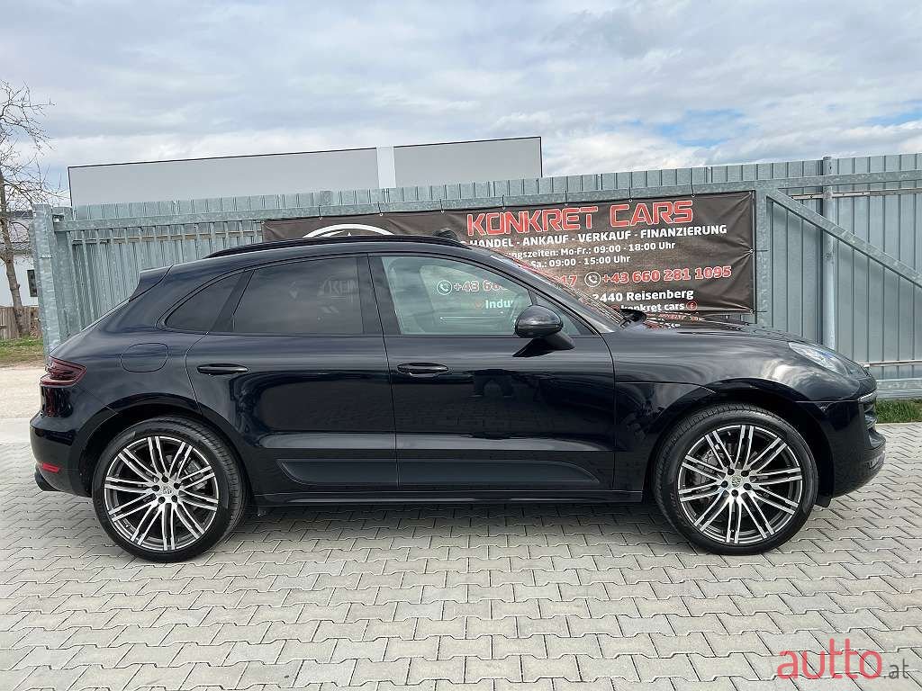 2016' Porsche Macan photo #4