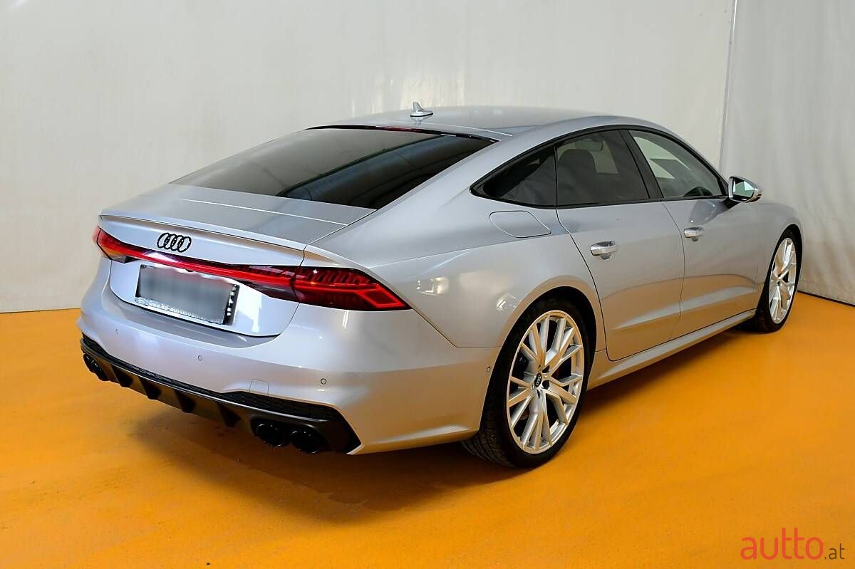 2019' Audi A7 photo #3
