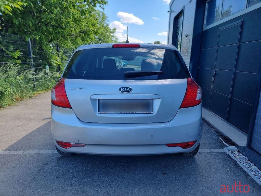 2012' Kia Ceed photo #4