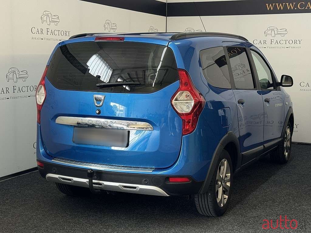 2016' Dacia Lodgy photo #2