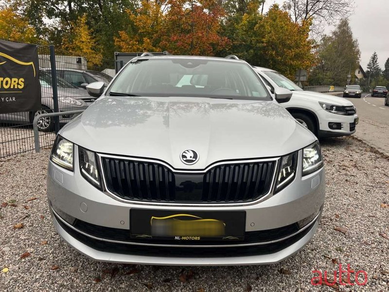 2019' Skoda Octavia photo #2