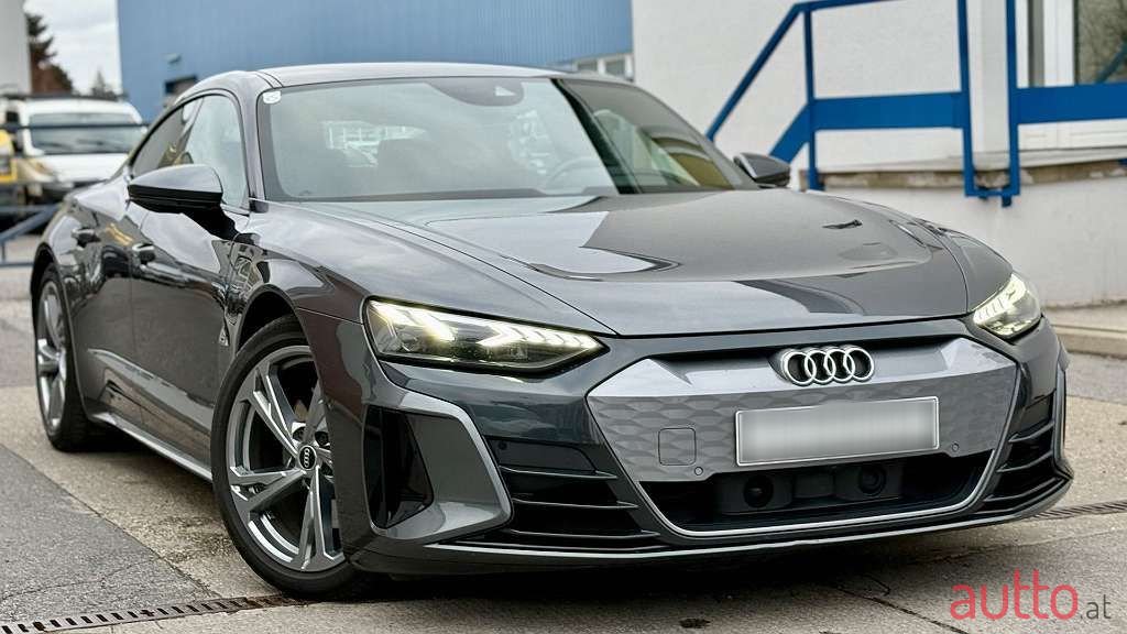 2021' Audi e-tron GT photo #2