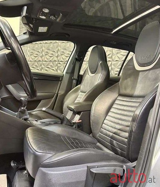 2014' Skoda Octavia photo #6