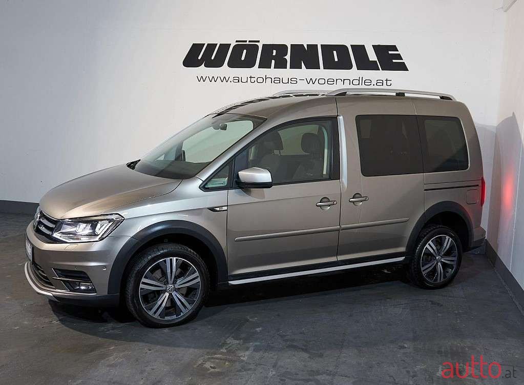 2017' Volkswagen Caddy photo #4