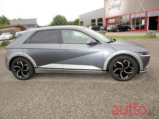 2022' Hyundai Ioniq 5 photo #1