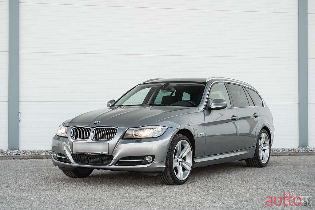 2011' BMW 3Er-Reihe photo #2