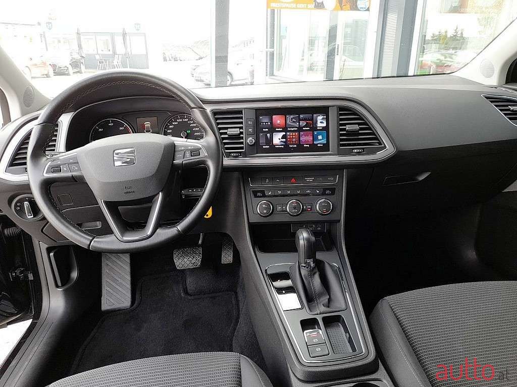 2018' SEAT Leon photo #2