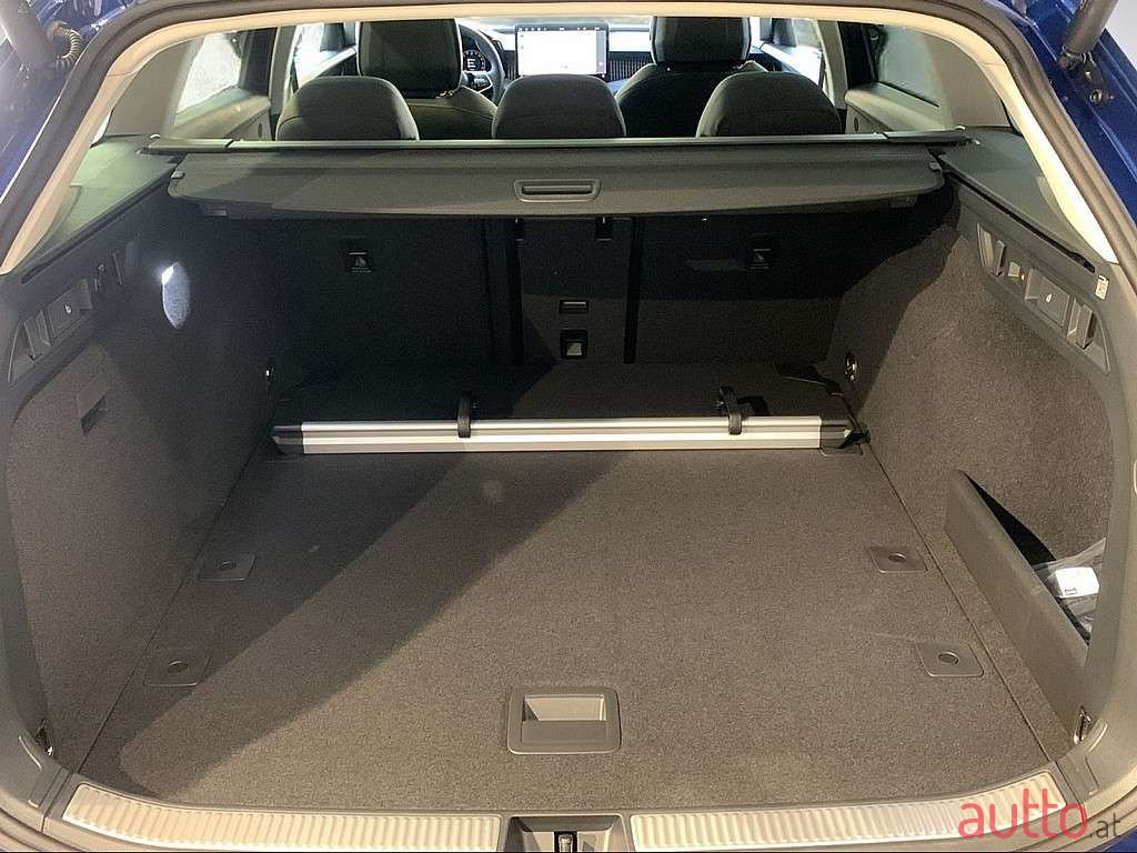 2024' Skoda Superb photo #5