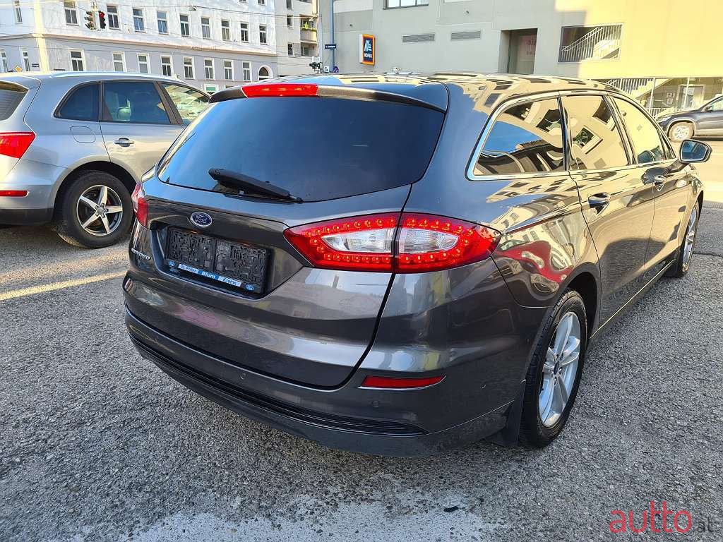 2015' Ford Mondeo photo #6