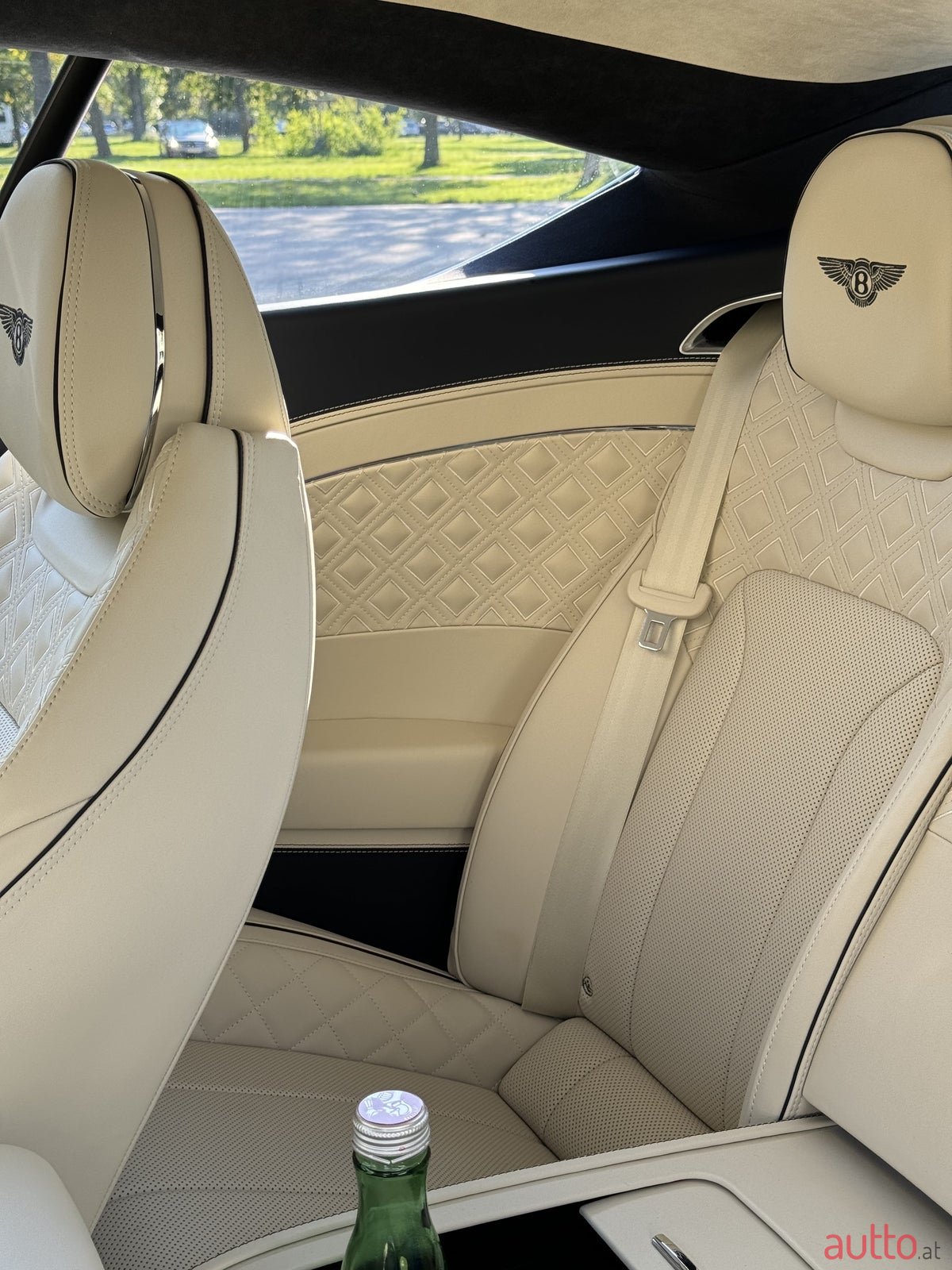 2022' Bentley Continental GT 4.0 Twin-Turbo V8 photo #5