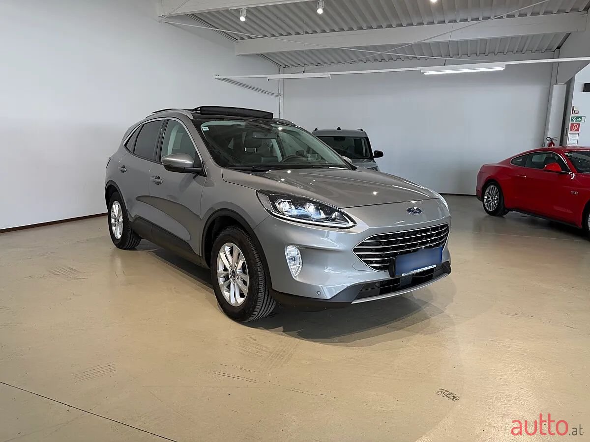 2021' Ford Kuga photo #3