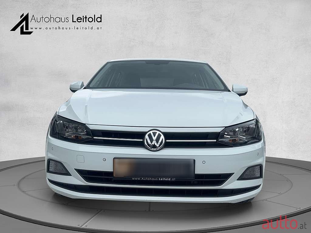 2020' Volkswagen Polo photo #2