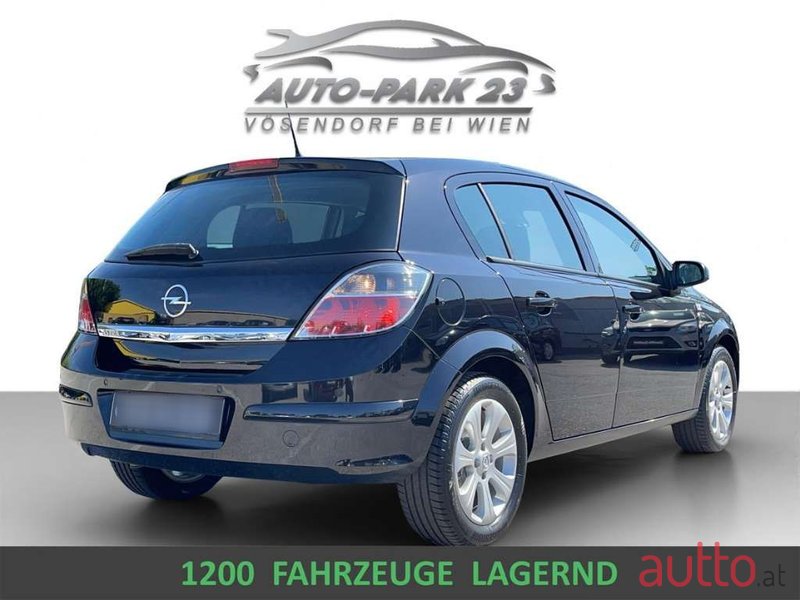 2009' Opel Astra photo #3